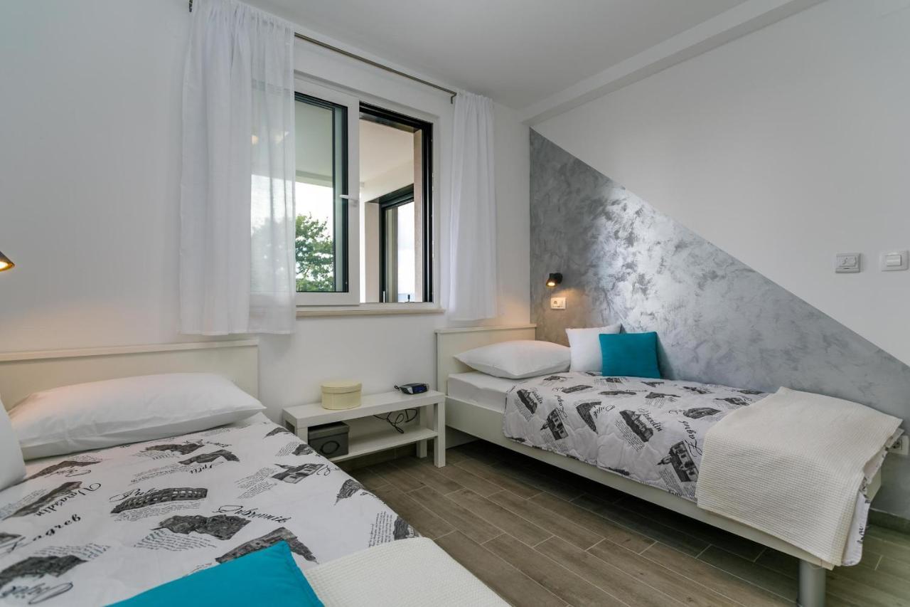 2A Partment Rukavina Apartman Njivice Kültér fotó